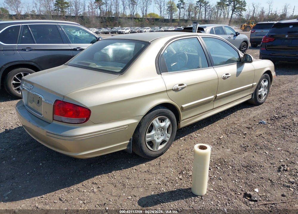 2002 HYUNDAI SONATA VIN: KMHWF25S32A669872