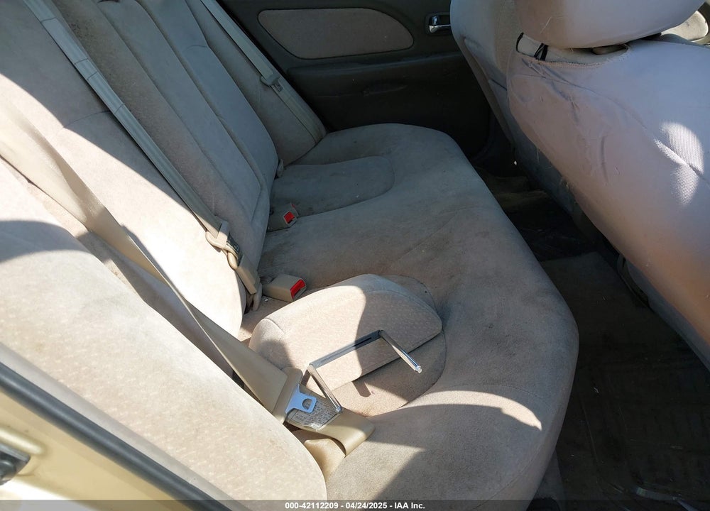 2002 HYUNDAI SONATA VIN: KMHWF25S32A669872