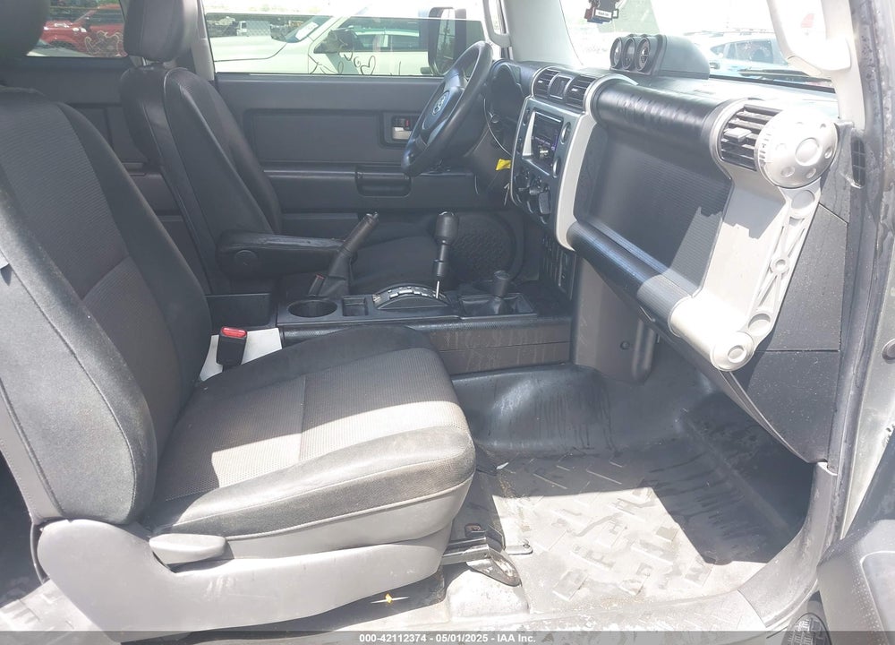 2010 TOYOTA FJ CRUISER VIN: JTEBU4BF2AK072132