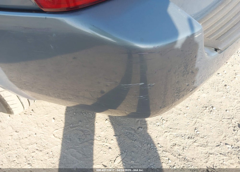 2007 KIA SEDONA LX VIN: KNDMB233X76121817