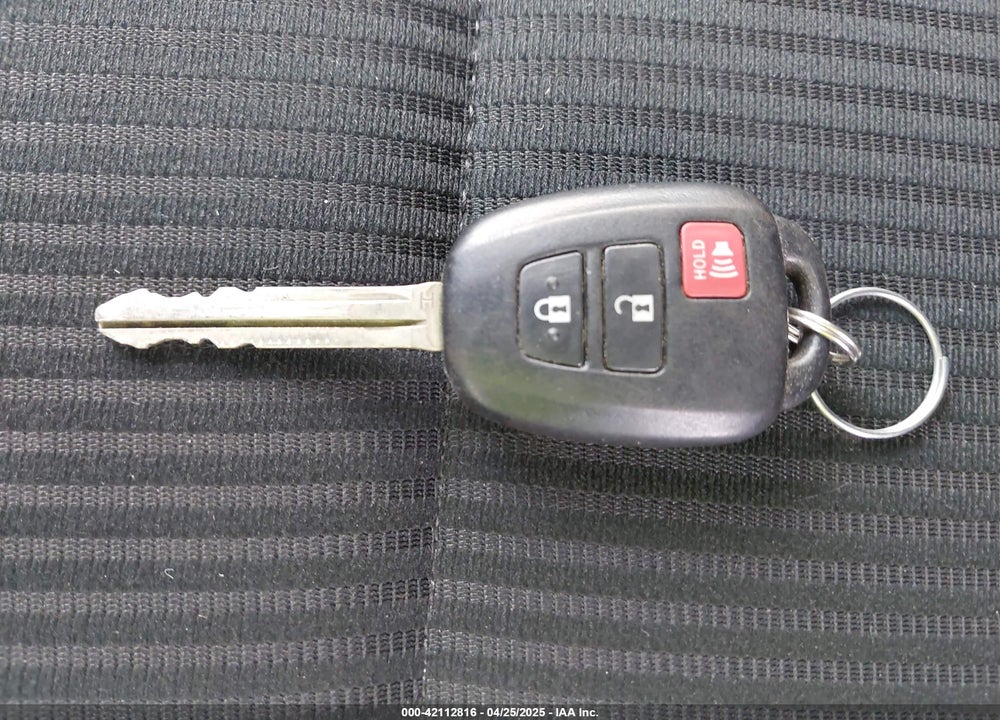 2015 TOYOTA RAV4 XLE VIN: 2T3WFREV8FW156874