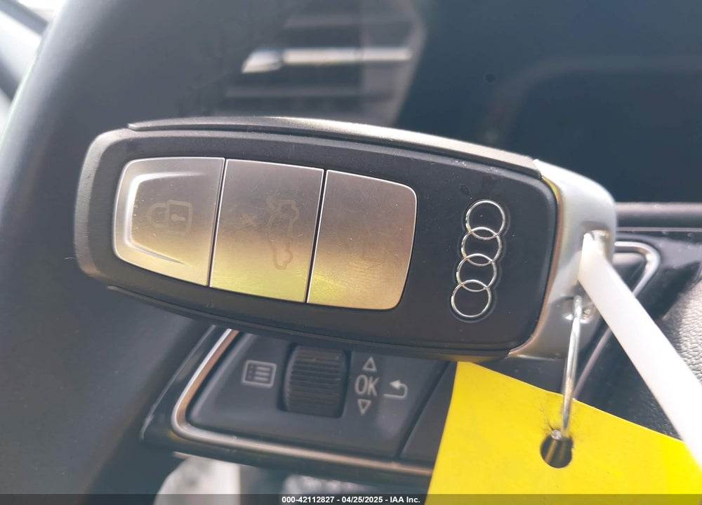 2022 AUDI A3 PREMIUM 40 TFSI FRONT-WHEEL DRIVE S TRONIC VIN: WAUAUDGY2NA033575