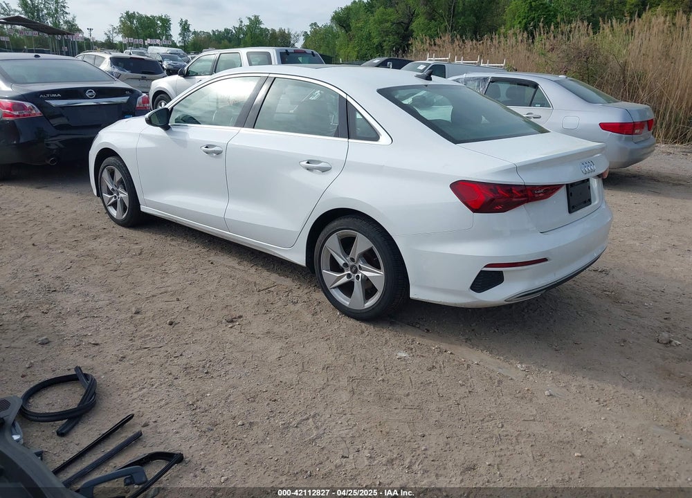 2022 AUDI A3 PREMIUM 40 TFSI FRONT-WHEEL DRIVE S TRONIC VIN: WAUAUDGY2NA033575