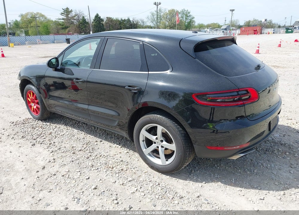 2018 PORSCHE MACAN VIN: WP1AA2A54JLB08529