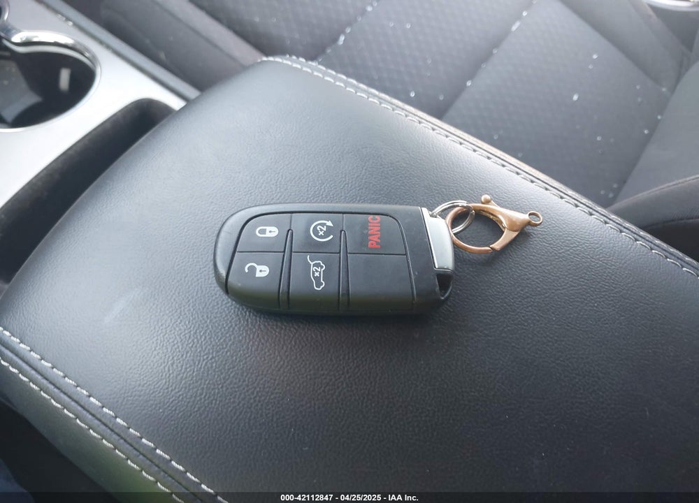 2021 JEEP GRAND CHEROKEE VIN: 1C4RJEAG9MC740244