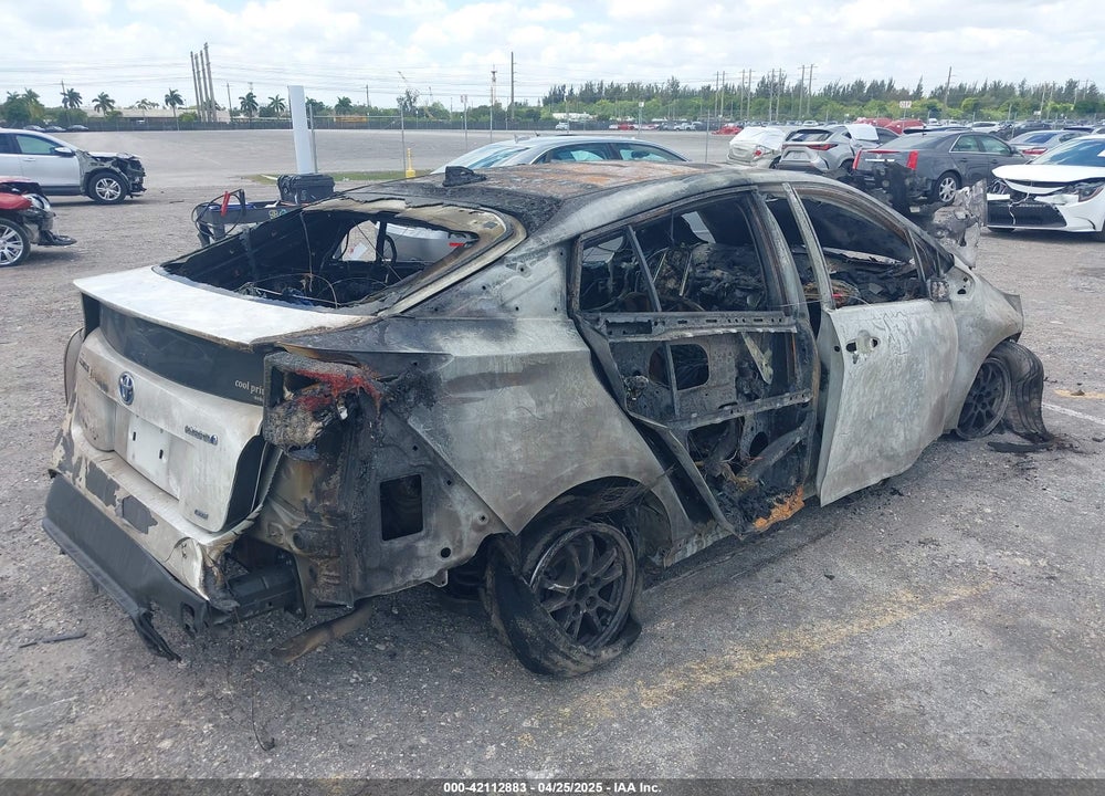 2017 TOYOTA PRIUS VIN: JTDKARFU4H3052021
