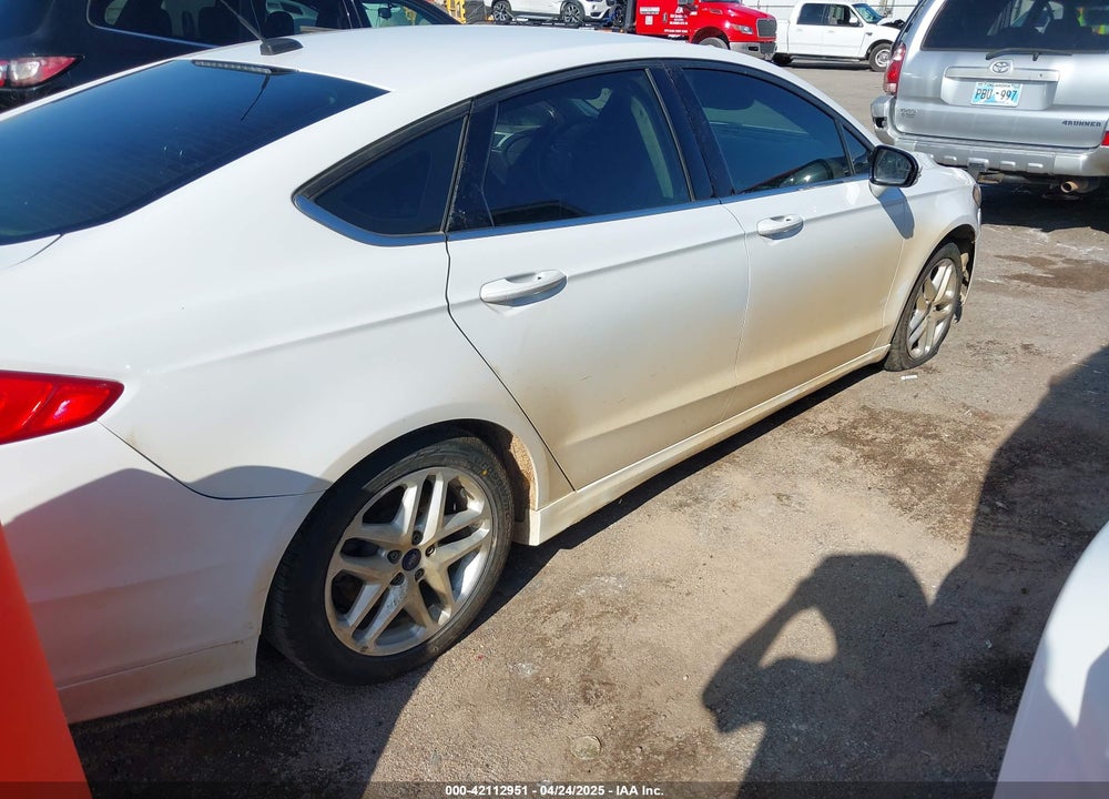 2015 FORD FUSION SE VIN: 3FA6P0H7XFR200759
