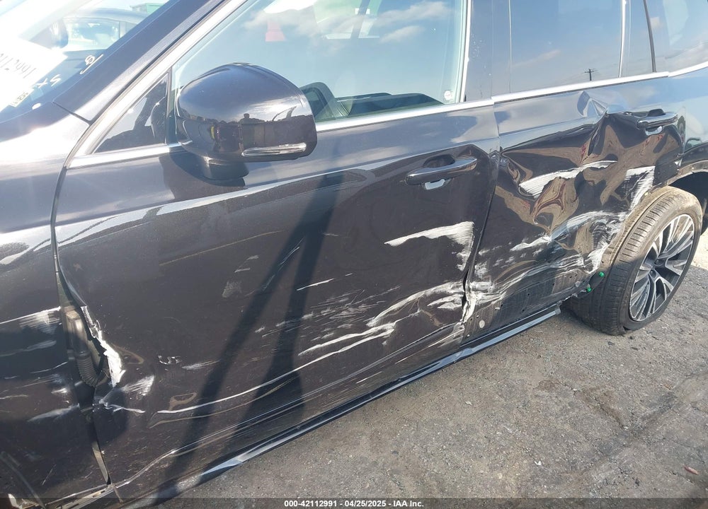 2022 VOLVO XC90 T6 MOMENTUM 6 PASSENGER VIN: YV4A221K7N1781589