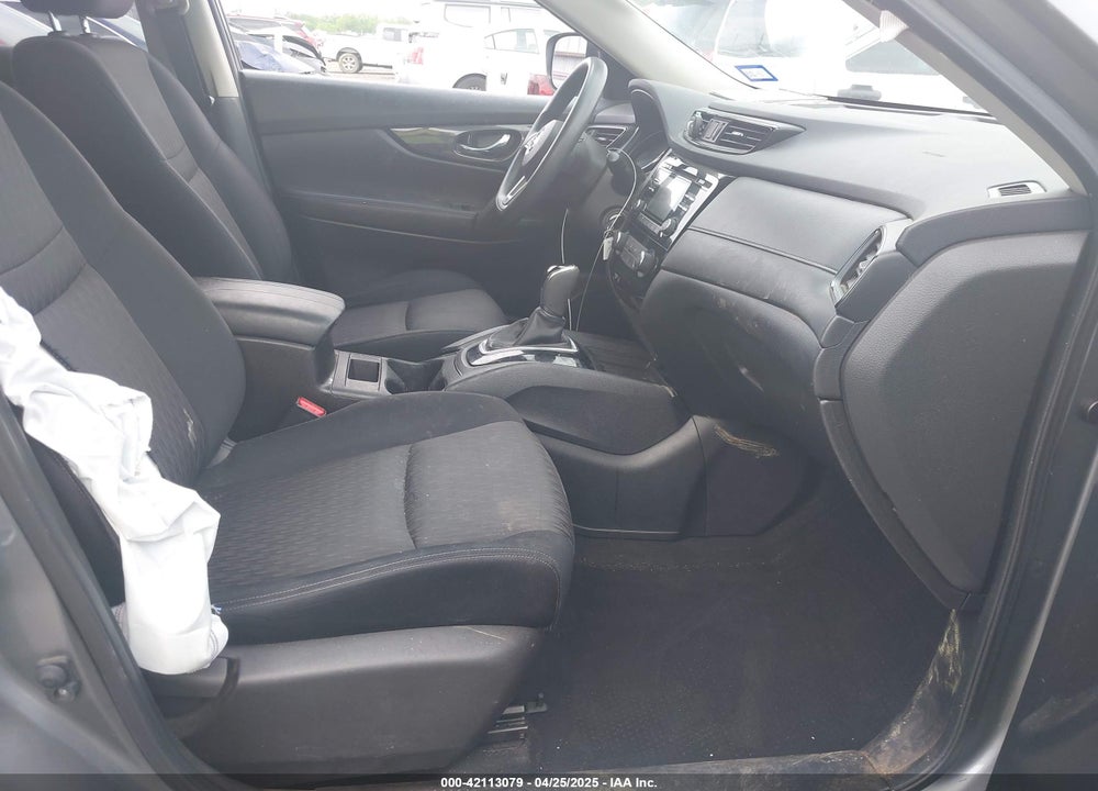 2017 NISSAN ROGUE VIN: JN8AT2MT5HW146435