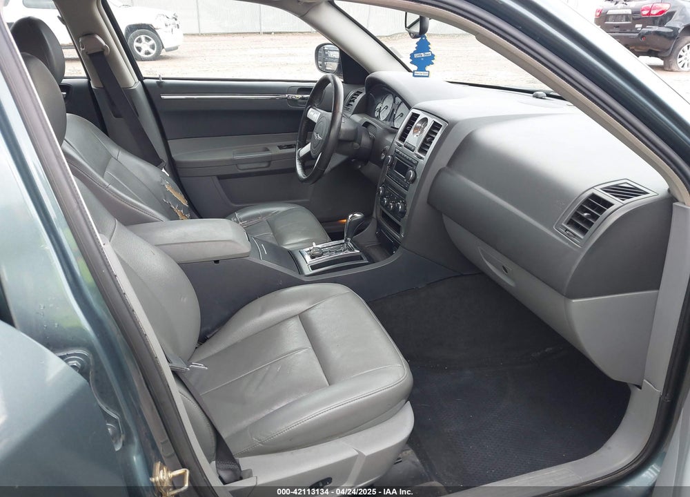 2005 CHRYSLER 300 TOURING VIN: 2C3JA53G75H652158