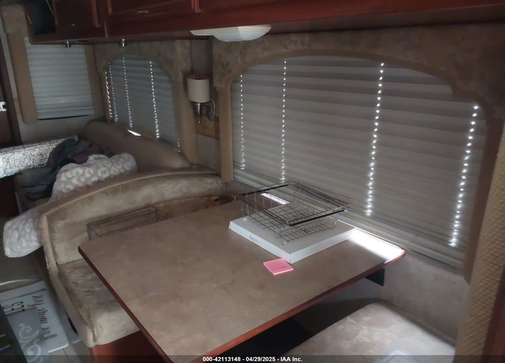 2008 FREIGHTLINER CHASSIS X LINE MOTOR HOME VIN: 4UZACJDT88CAD4908