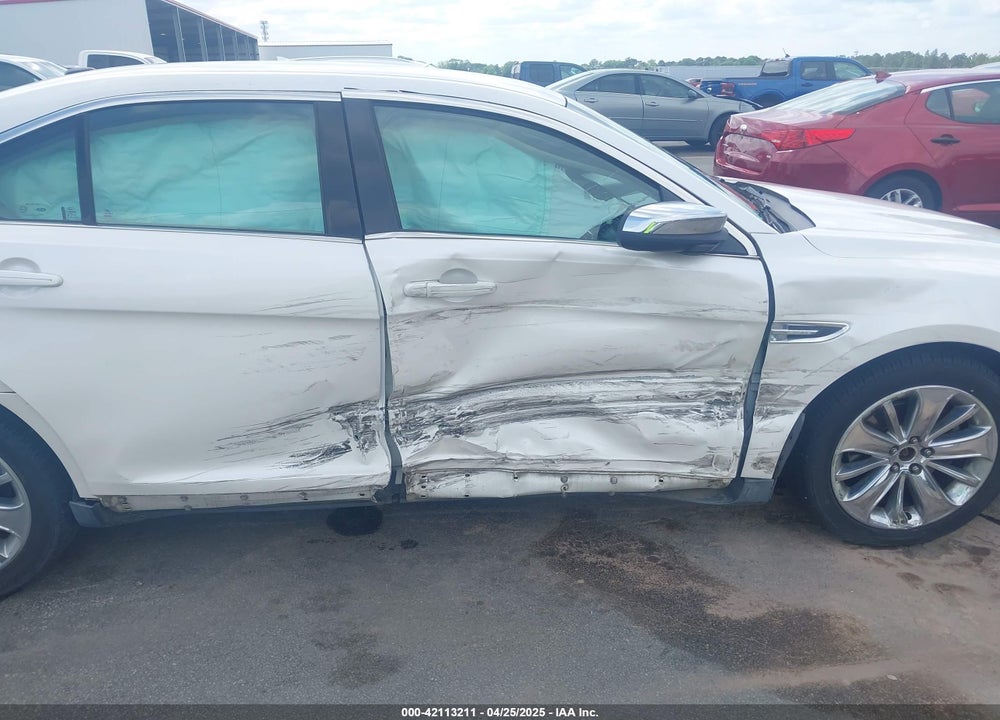 2011 FORD TAURUS VIN: 1FAHP2FW9BG138674