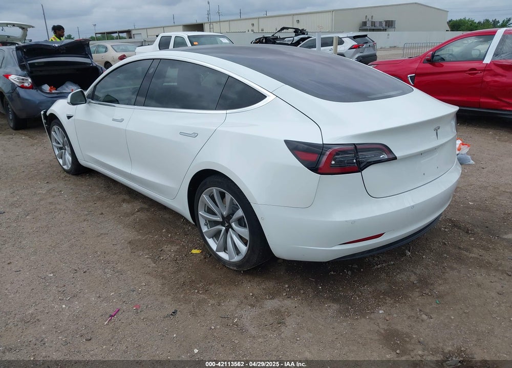 2018 TESLA MODEL 3 LONG RANGE/MID RANGE VIN: 5YJ3E1EA4JF035990