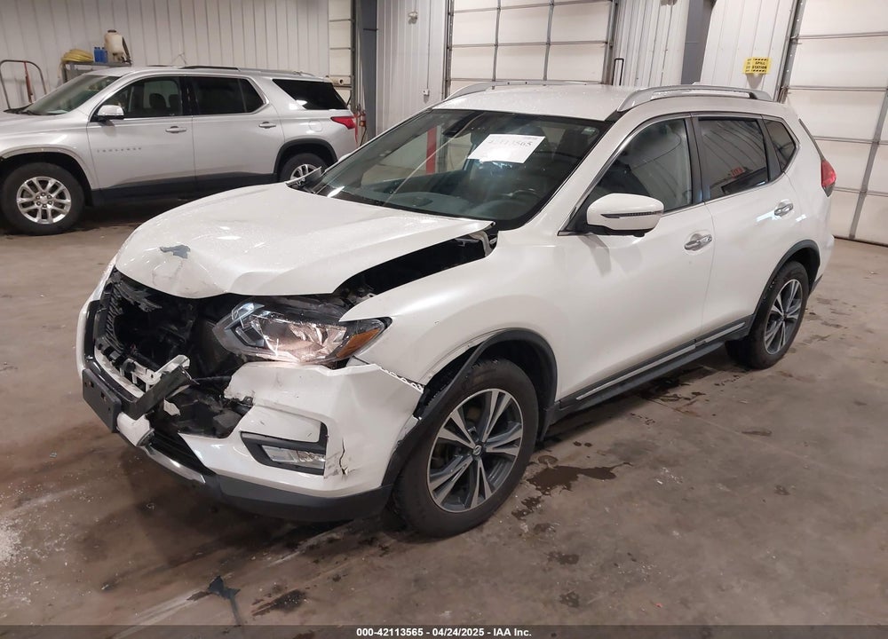 2017 NISSAN ROGUE SL VIN: JN8AT2MV5HW009156