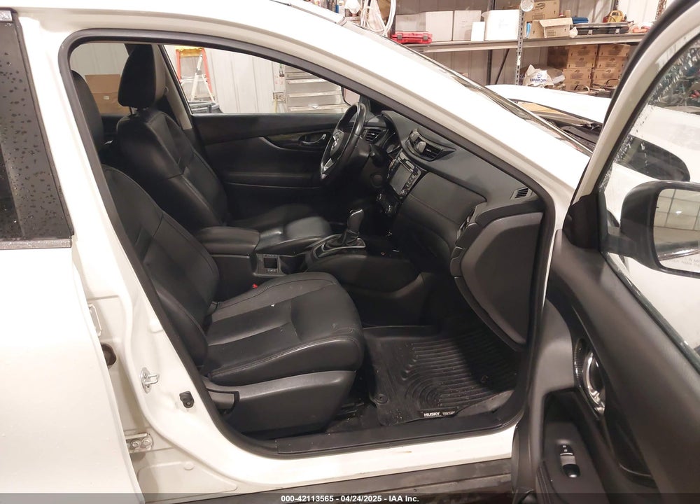 2017 NISSAN ROGUE SL VIN: JN8AT2MV5HW009156