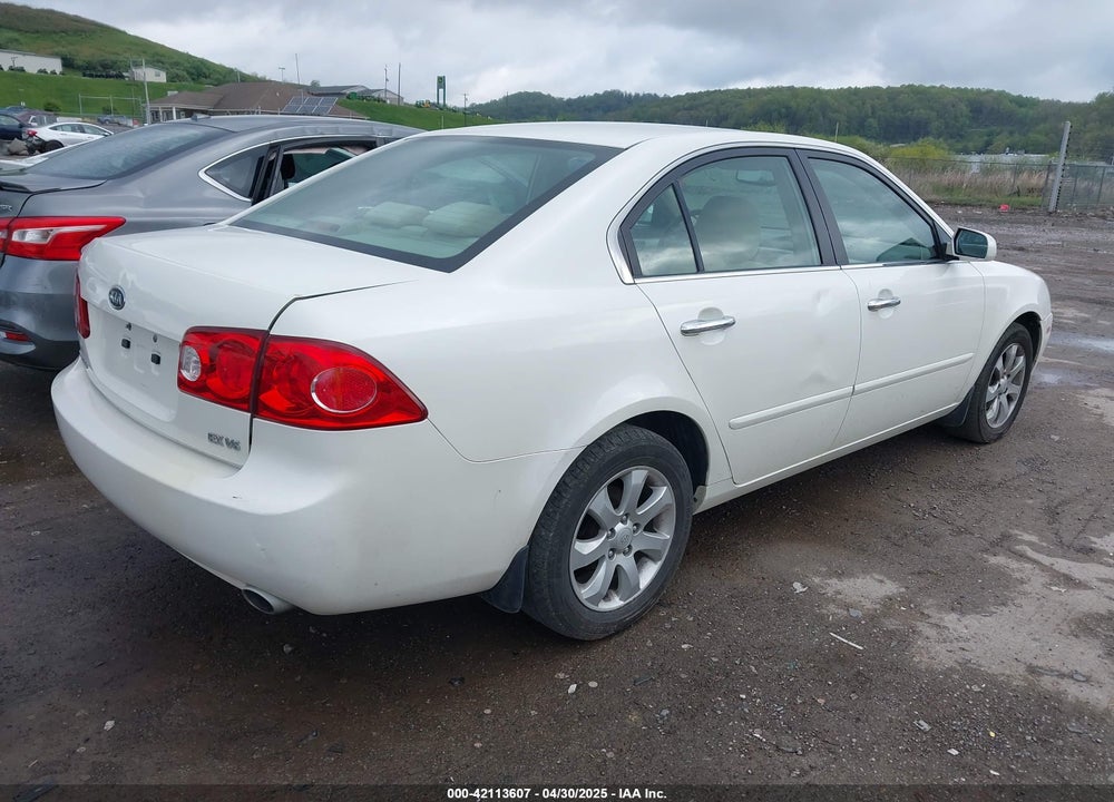 2007 KIA OPTIMA VIN: KNAGE124X75155428
