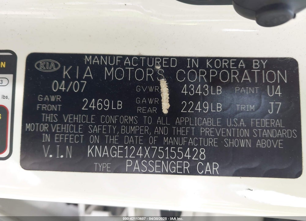 2007 KIA OPTIMA VIN: KNAGE124X75155428