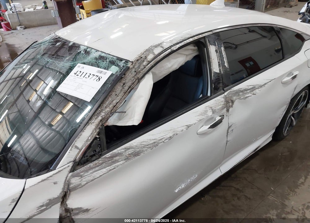 2018 HONDA ACCORD VIN: 1HGCV1F3XJA204467