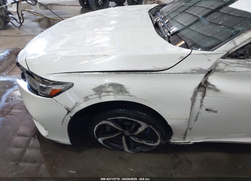 2018 HONDA ACCORD VIN: 1HGCV1F3XJA204467