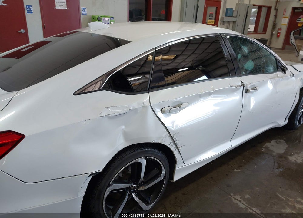 2018 HONDA ACCORD VIN: 1HGCV1F3XJA204467
