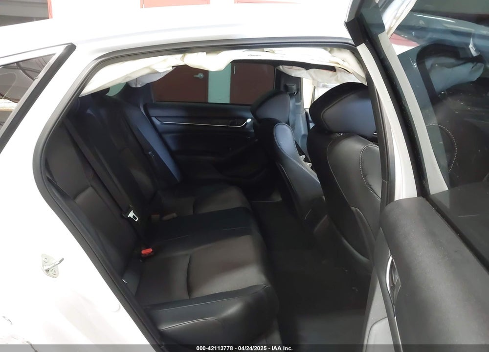 2018 HONDA ACCORD VIN: 1HGCV1F3XJA204467