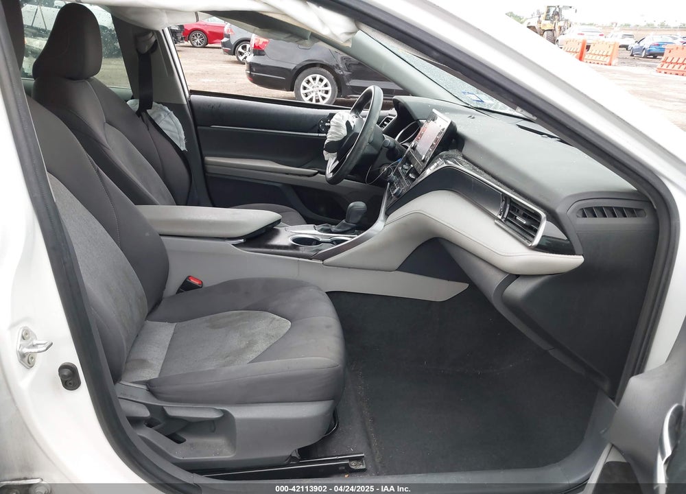 2021 TOYOTA CAMRY VIN: 4T1C11AK1MU557526