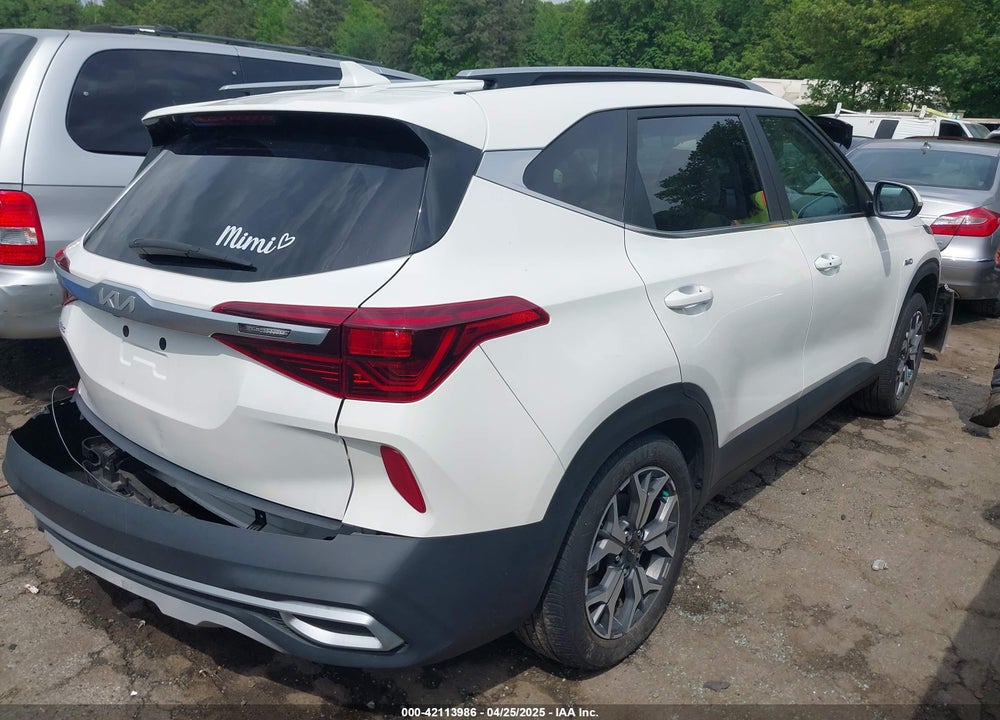 2022 KIA SELTOS VIN: KNDERCAAXN7287172