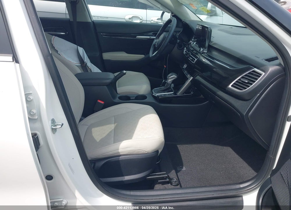 2022 KIA SELTOS VIN: KNDERCAAXN7287172