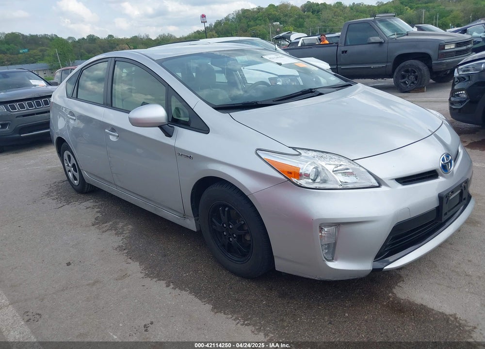 2014 TOYOTA PRIUS VIN: JTDKN3DUXE1747468