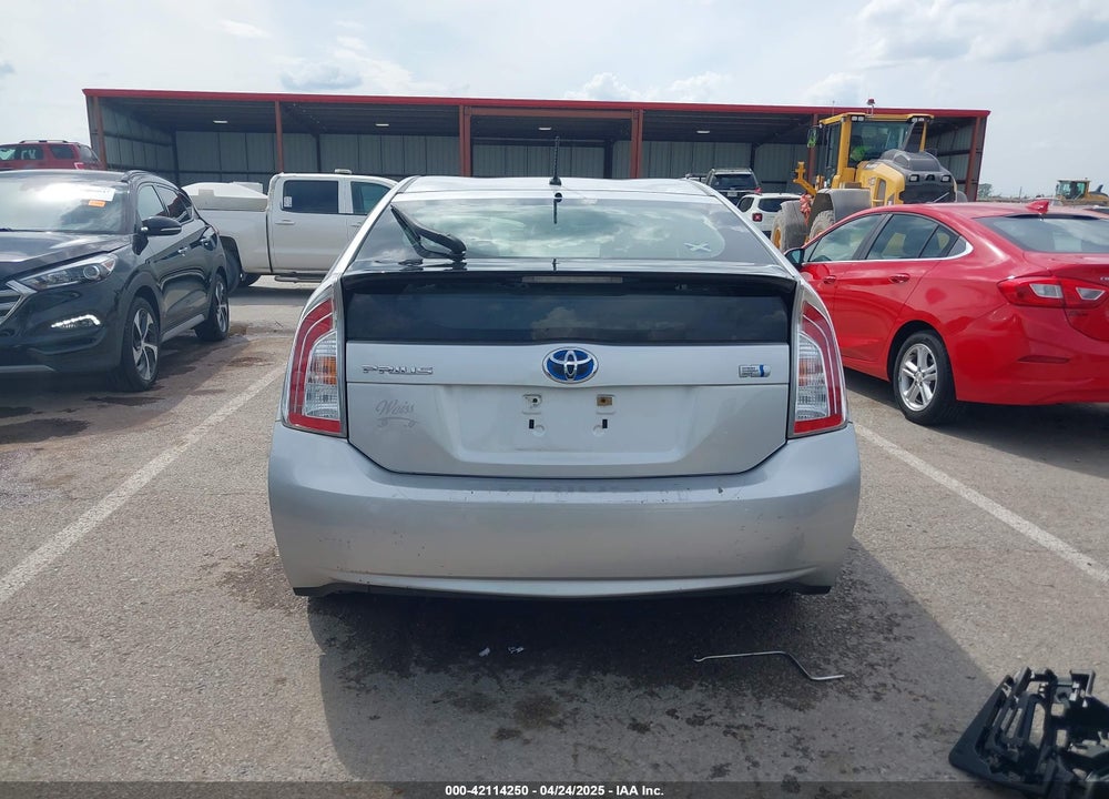 2014 TOYOTA PRIUS VIN: JTDKN3DUXE1747468
