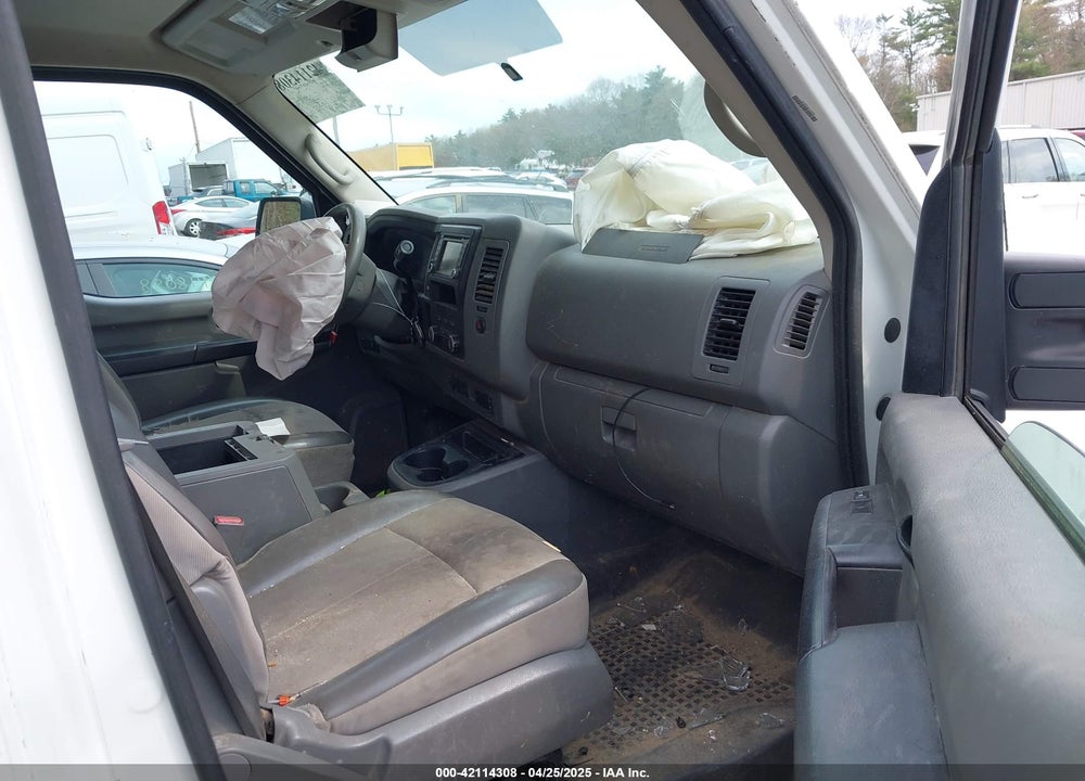 2017 NISSAN NV VIN: 1N6AF0KY4HN812208
