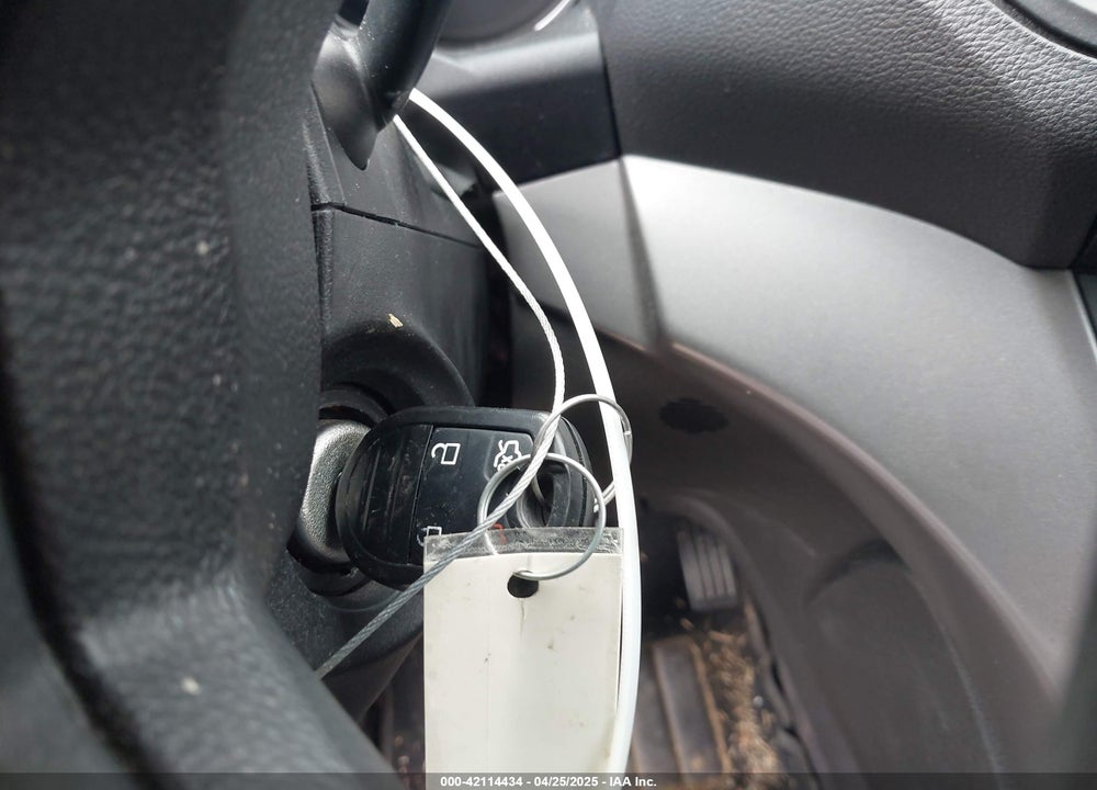 2016 FORD ESCAPE VIN: 1FMCU0GX2GUA66438