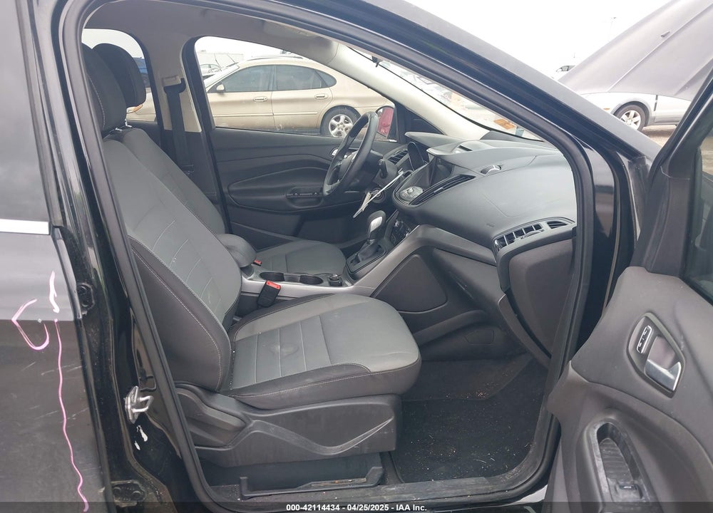 2016 FORD ESCAPE VIN: 1FMCU0GX2GUA66438