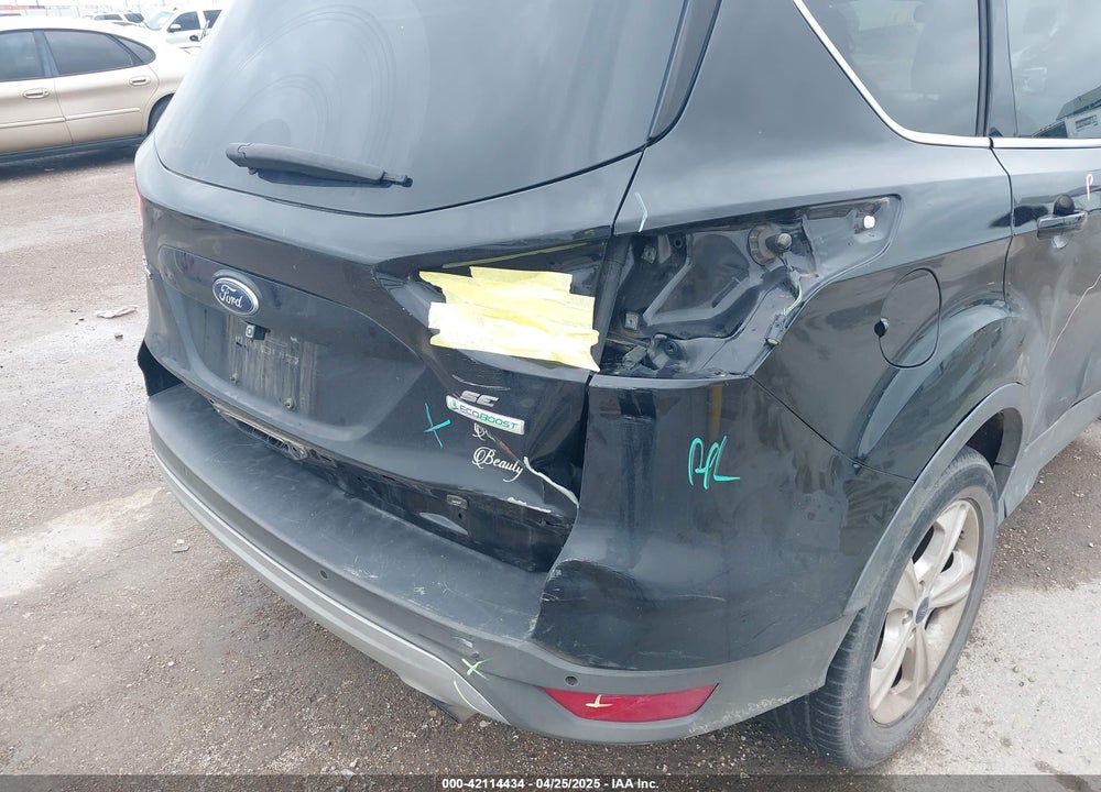 2016 FORD ESCAPE VIN: 1FMCU0GX2GUA66438