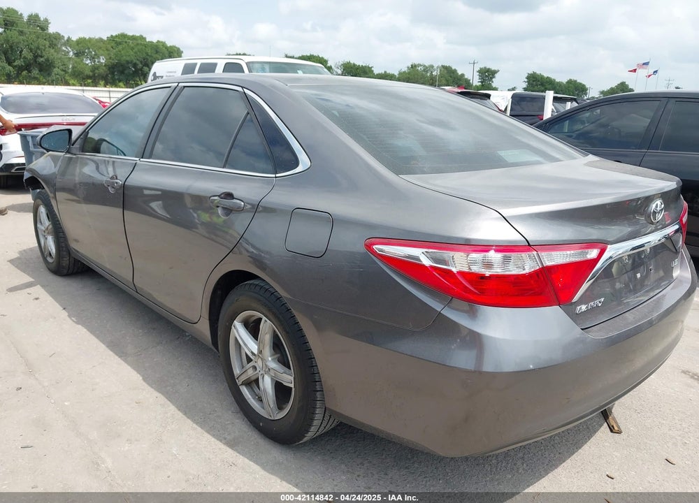 2017 TOYOTA CAMRY LE VIN: 4T1BF1FK7HU368858