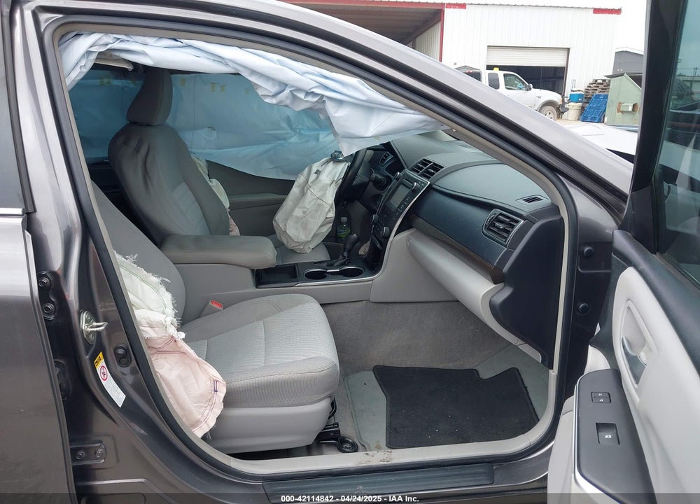 2017 TOYOTA CAMRY LE VIN: 4T1BF1FK7HU368858