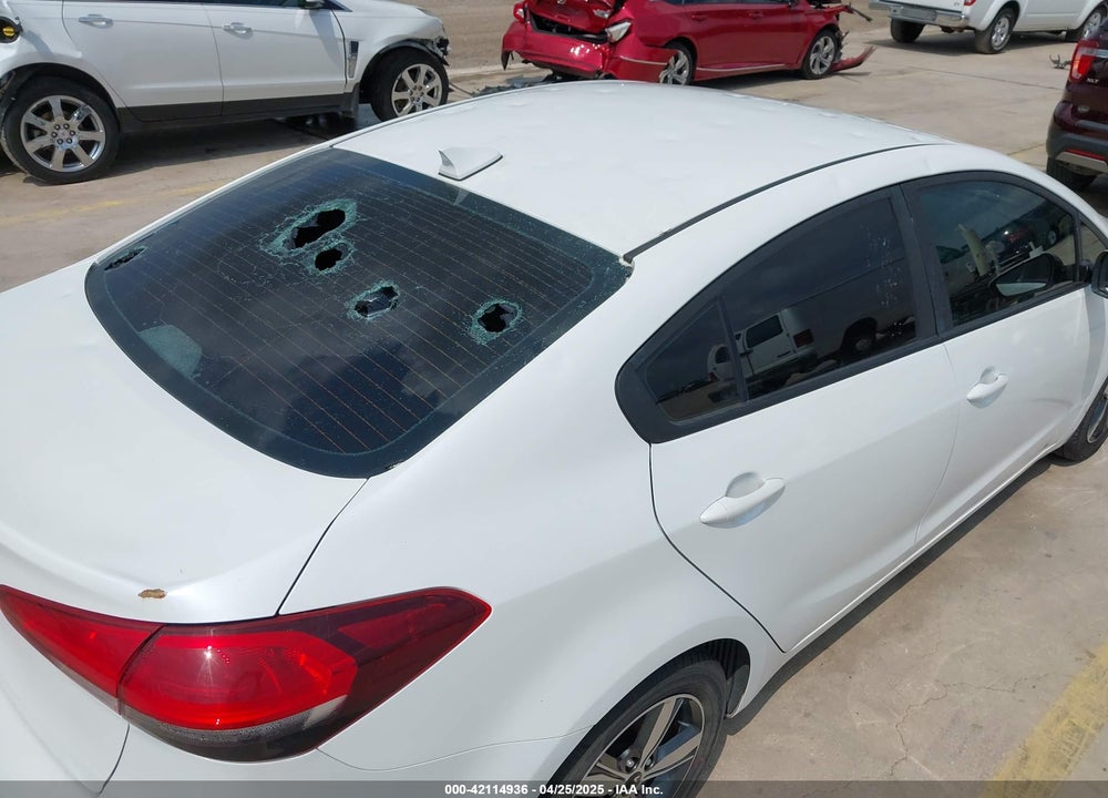 2018 KIA FORTE VIN: 3KPFL4A79JE233906