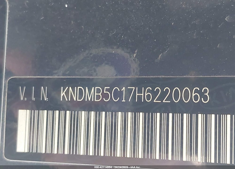 2017 KIA SEDONA VIN: KNDMB5C17H6220063