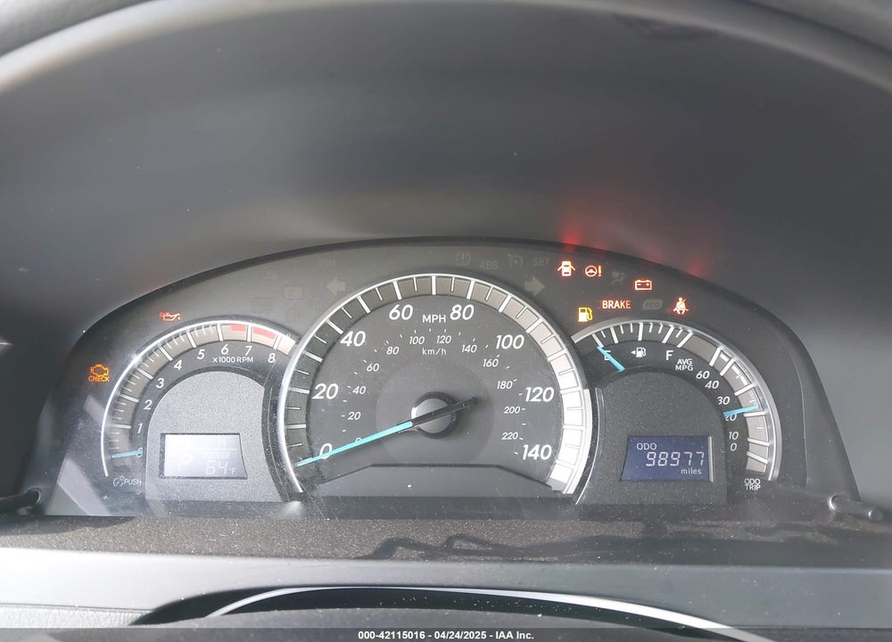 2014 TOYOTA CAMRY SE VIN: 4T1BF1FK5EU425389