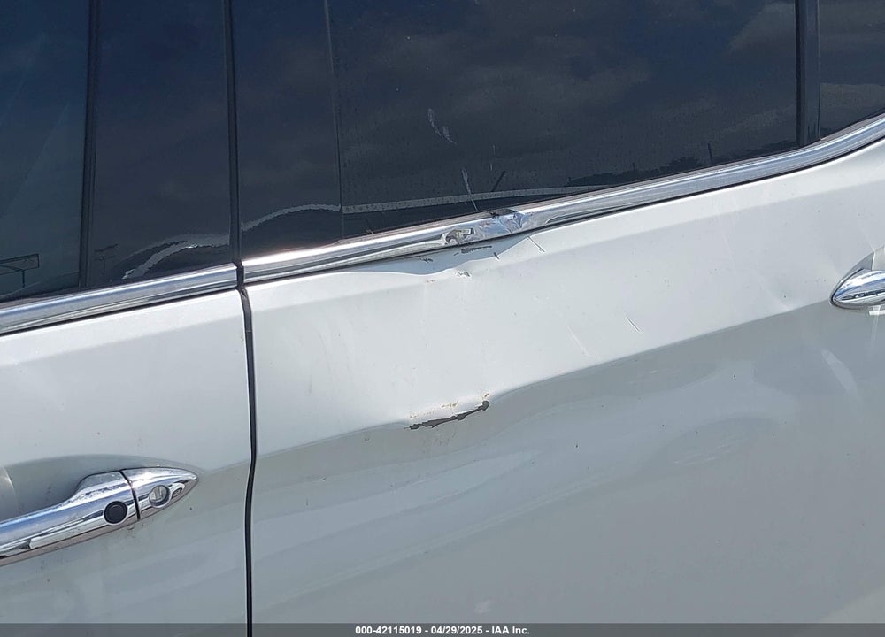 2019 HONDA RIDGELINE VIN: 5FPYK3F77KB021667