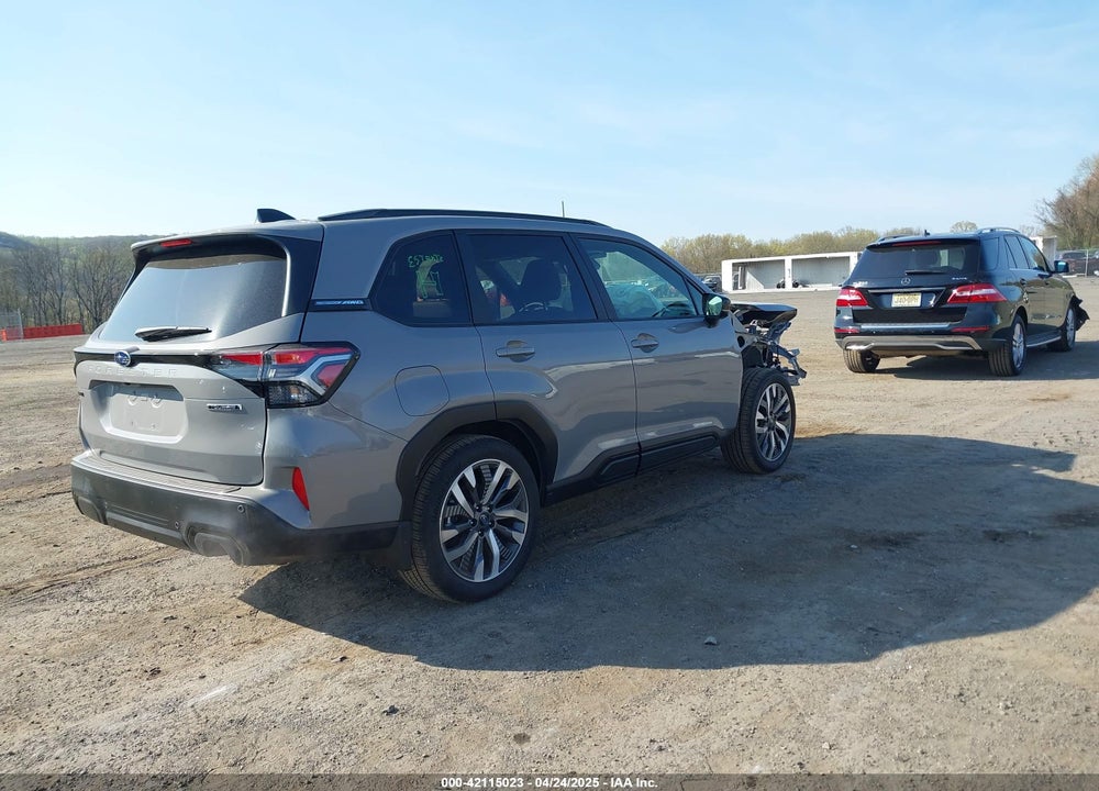 2025 SUBARU FORESTER TOURING VIN: JF2SLDTCXSH472743