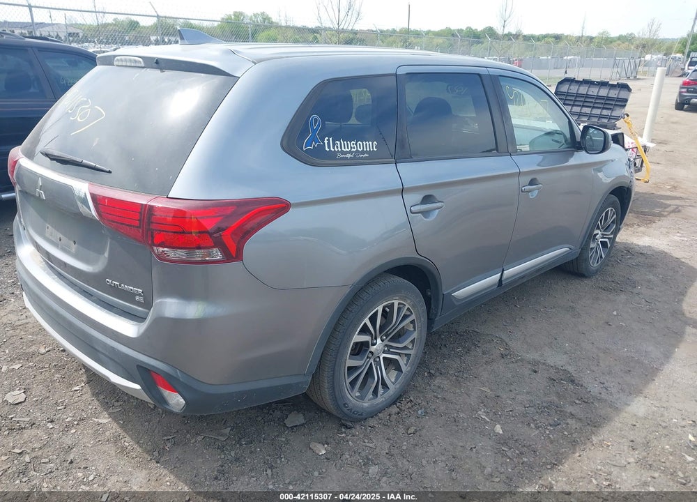 2018 MITSUBISHI OUTLANDER SE VIN: JA4AD3A36JZ043199