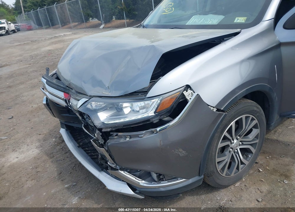 2018 MITSUBISHI OUTLANDER SE VIN: JA4AD3A36JZ043199