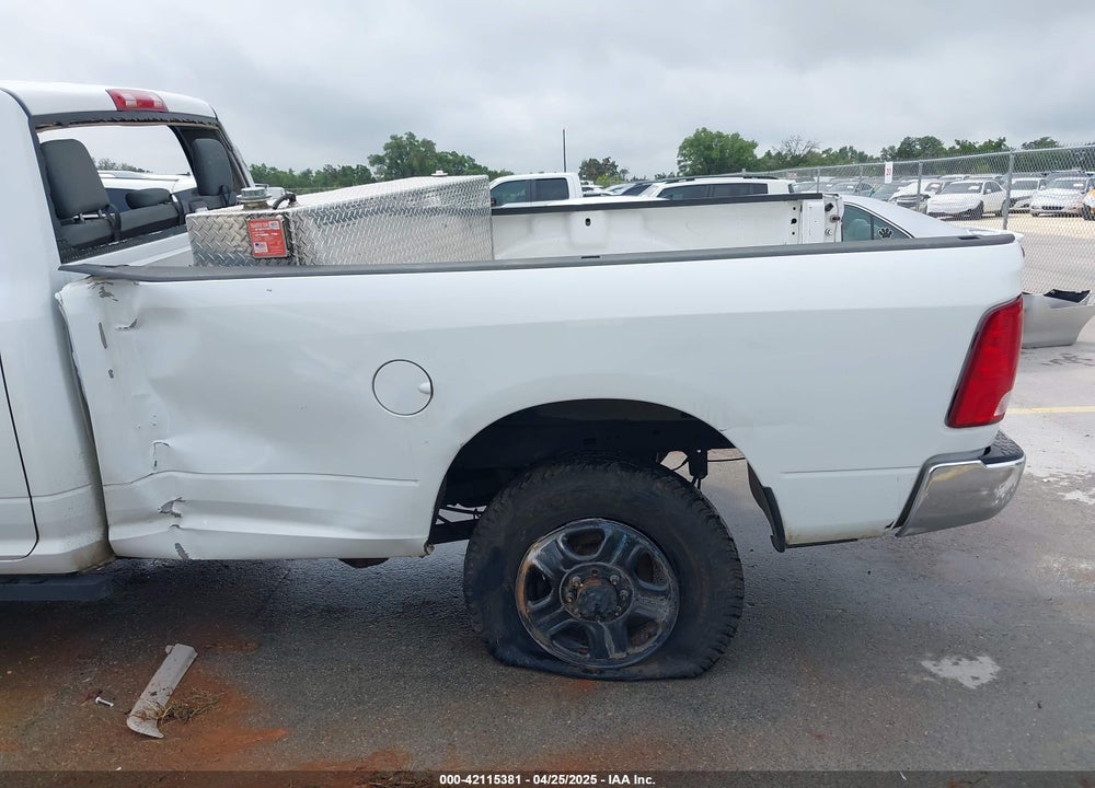 2016 RAM 2500 VIN: 3C6UR5HLXGG237028