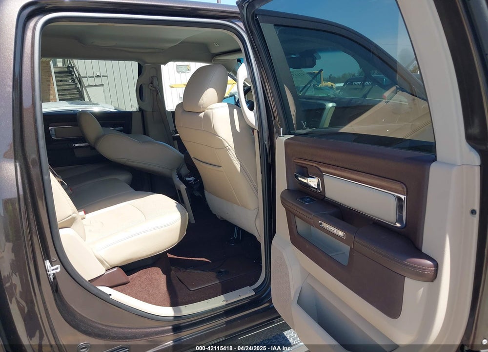2017 RAM 1500 VIN: 1C6RR7NT1HS842491