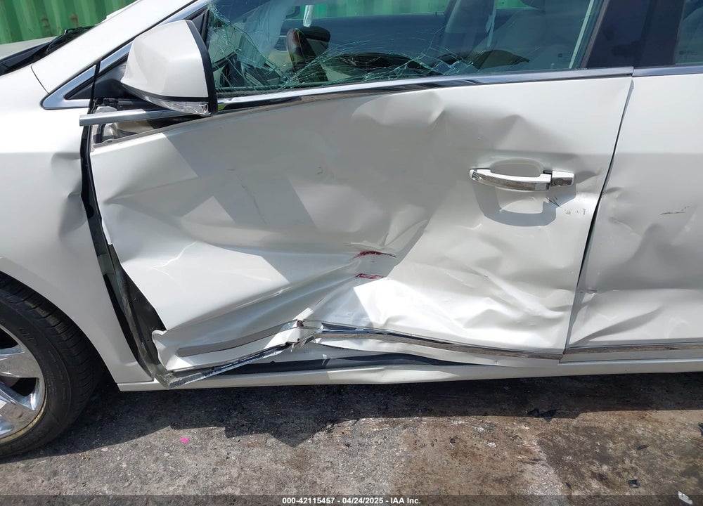 2010 BUICK LACROSSE CXS VIN: 1G4GE5EV7AF211000