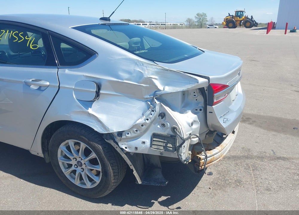 2017 FORD FUSION S VIN: 3FA6P0G79HR241999
