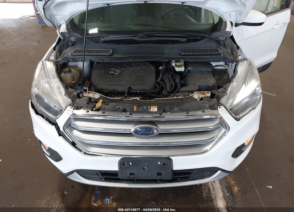 2017 FORD ESCAPE VIN: 1FMCU9GDXHUE39480