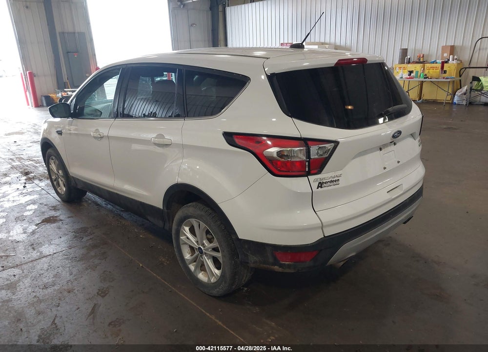 2017 FORD ESCAPE VIN: 1FMCU9GDXHUE39480