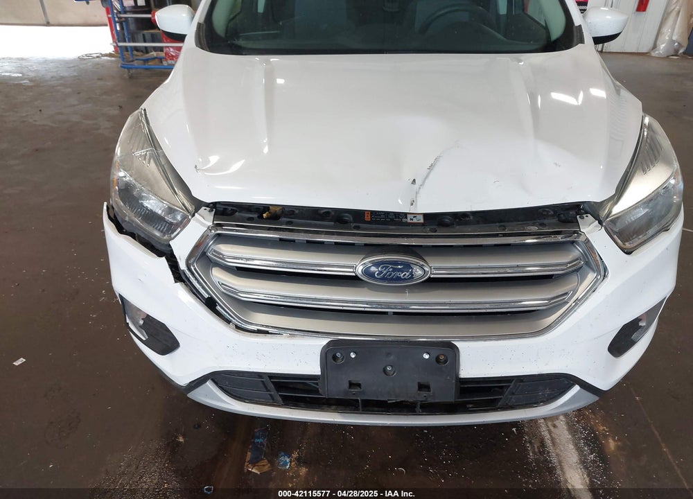 2017 FORD ESCAPE VIN: 1FMCU9GDXHUE39480